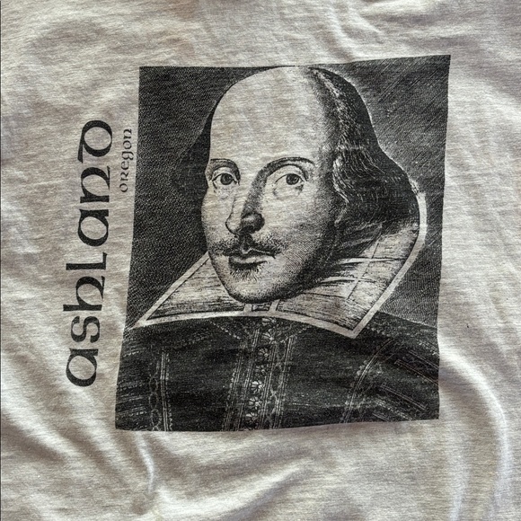 Vintage Shakespeare Tee - Picture 2 of 8